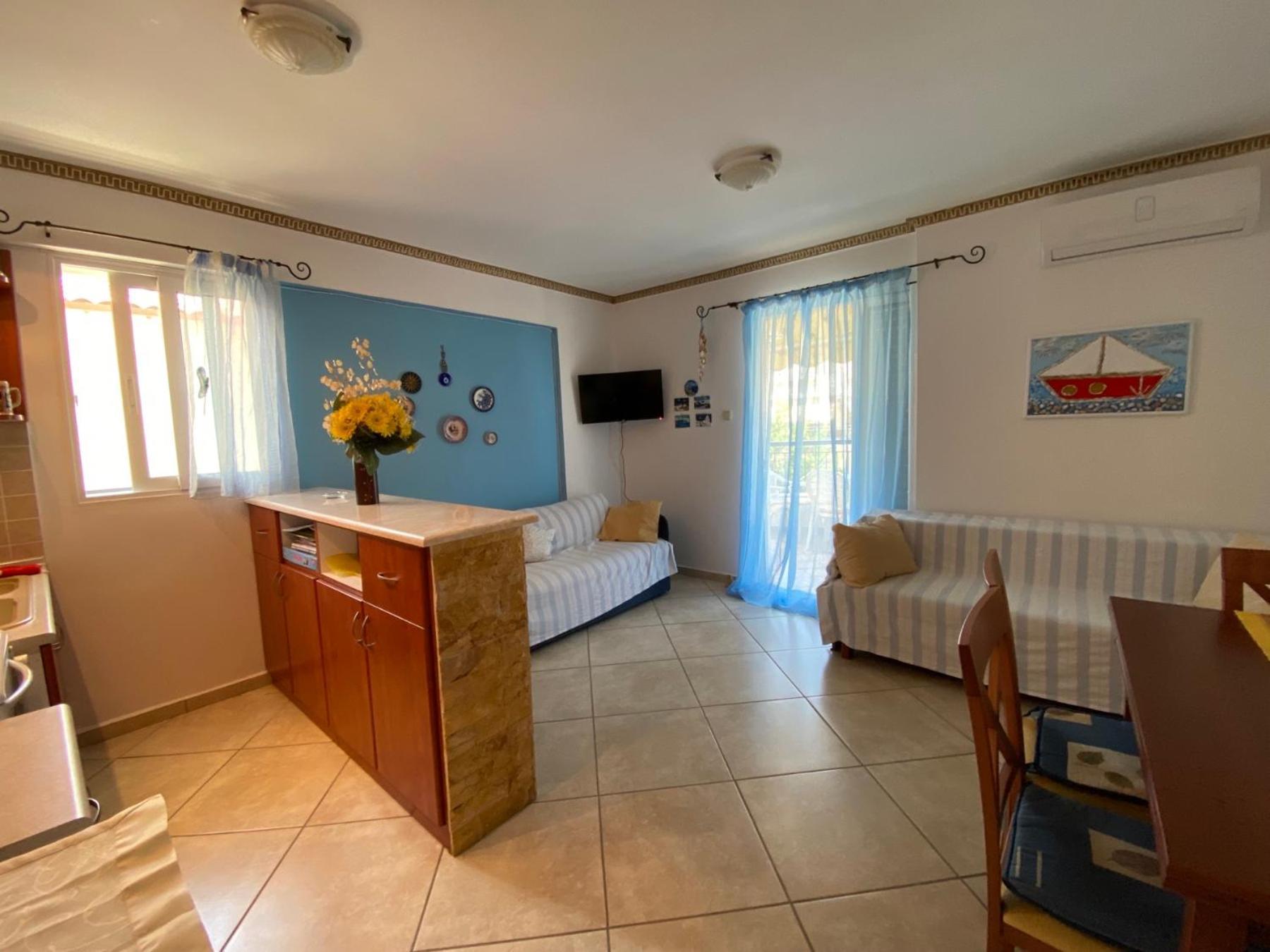 Roula Apartment Neoi Poroi Exterior photo